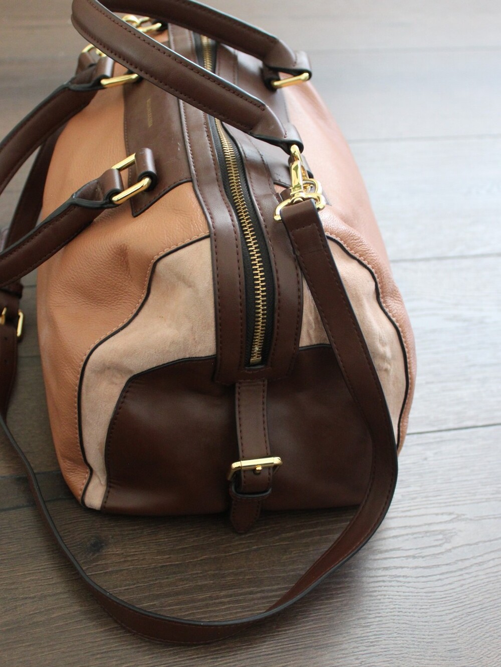 BCBGMAXAZRIA Brown Leather Satchel Bag with Gold Hardware - Picture 5 of 12